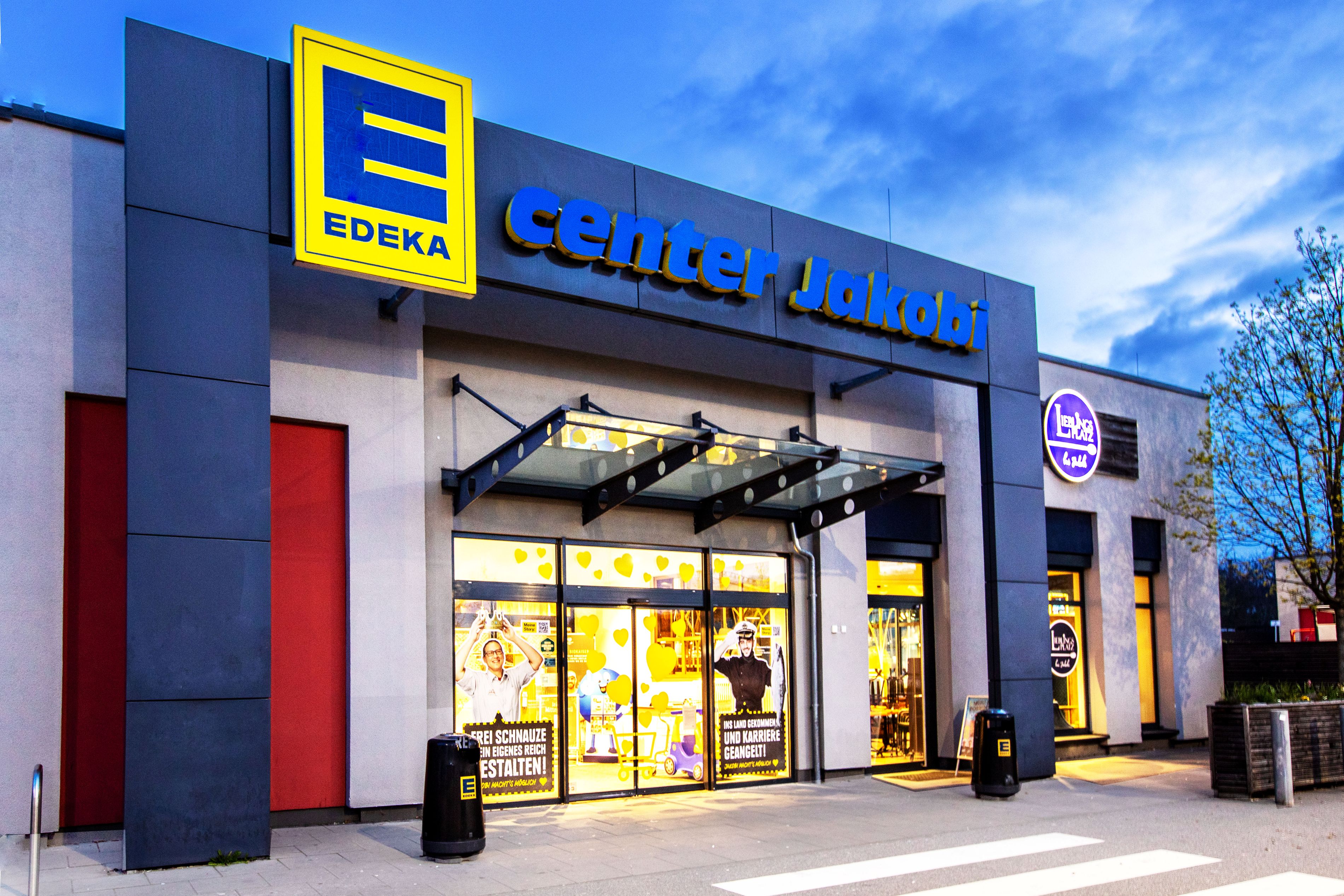 Hahn Retail Real Estate Report 2026 2027 CBRE Germany hahn-retail-real-estate-report-2026-2027-cbre-germany